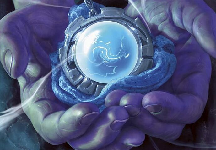 magický amulet v rukou a nabíjení