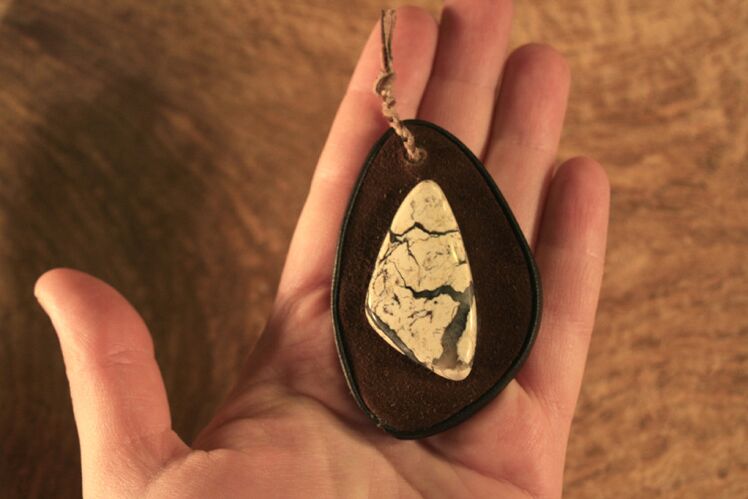 trojúhelníkový amulet