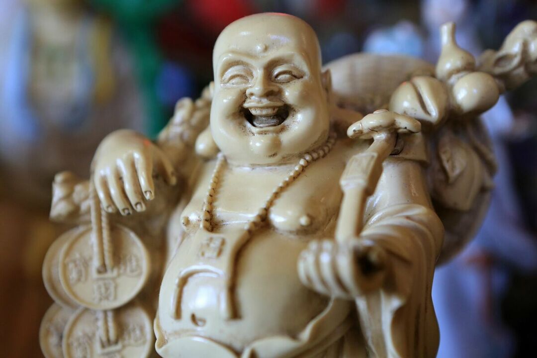 amulet zdraví a rodinné pohody - smějící se buddha